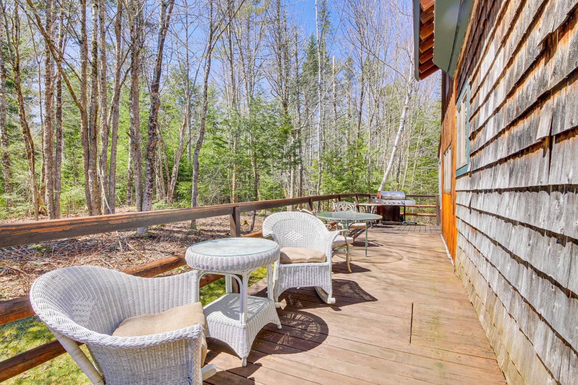 Rustic Searsport Cabin Loft And Sunroom On 10 Acres エクステリア 写真
