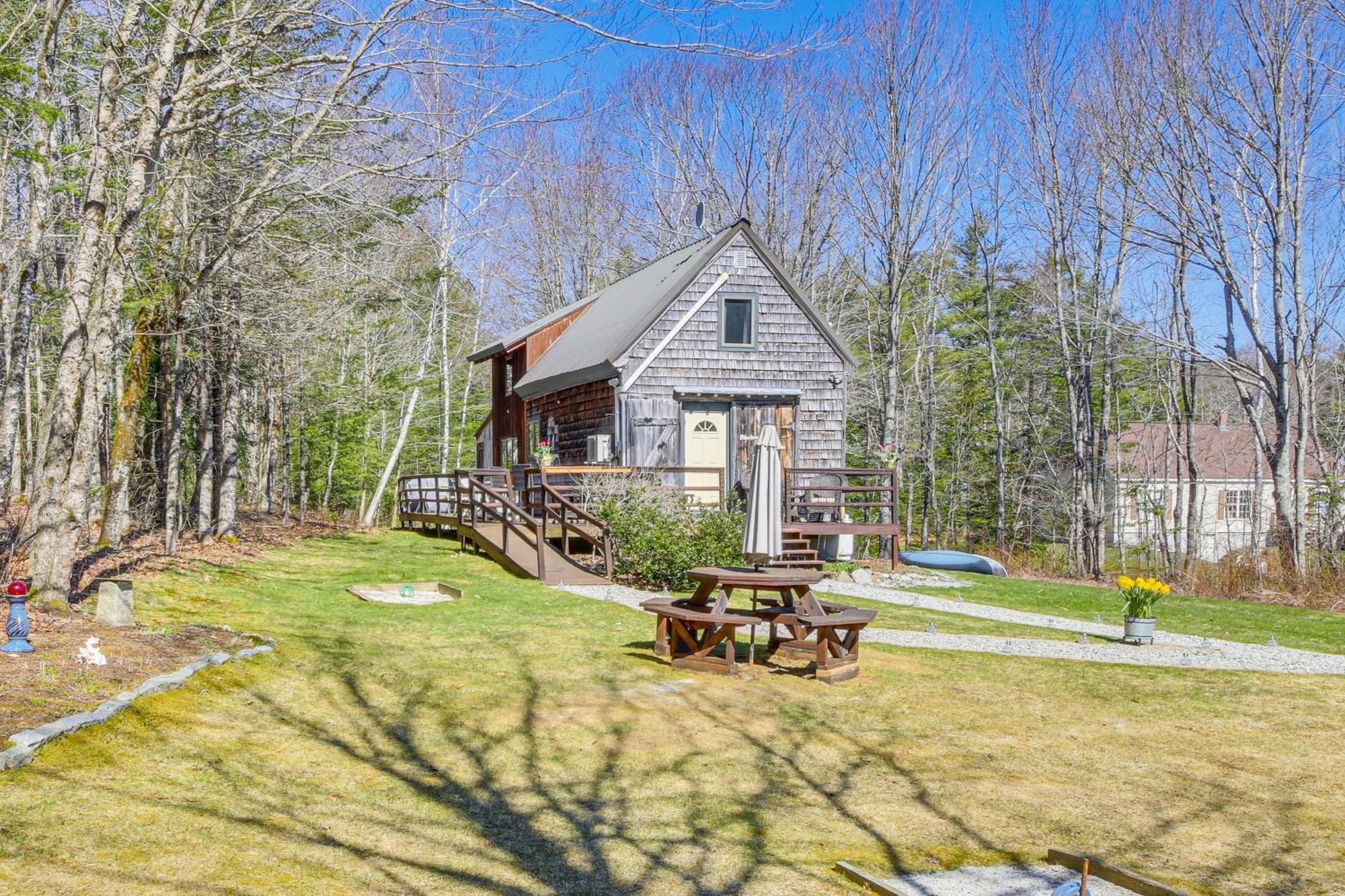 Rustic Searsport Cabin Loft And Sunroom On 10 Acres エクステリア 写真