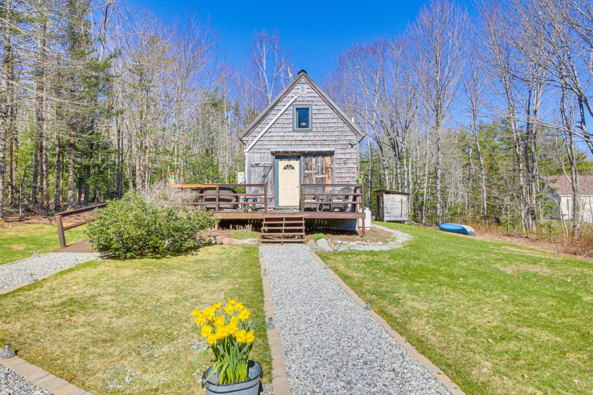 Rustic Searsport Cabin Loft And Sunroom On 10 Acres エクステリア 写真